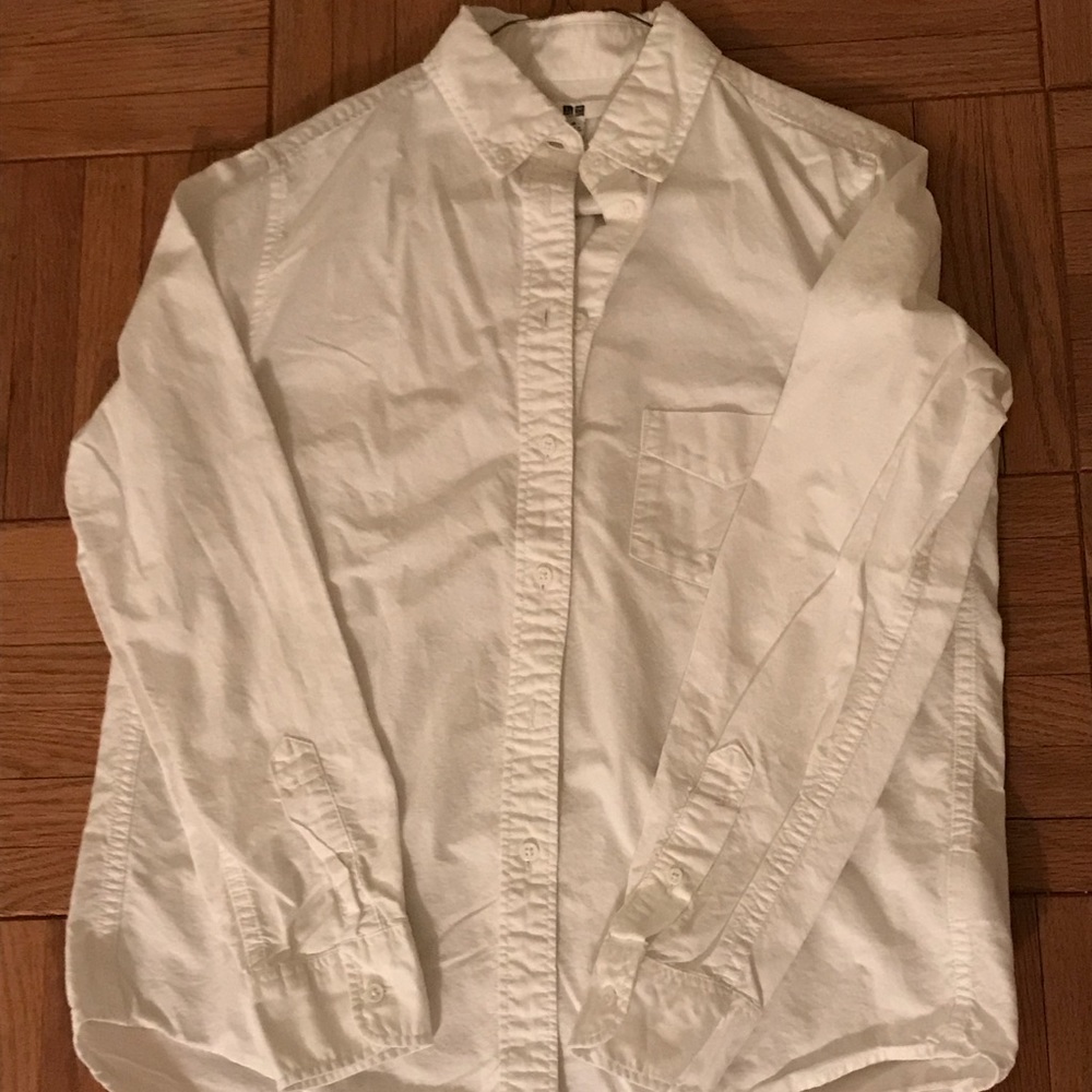 Uniqlo white button up